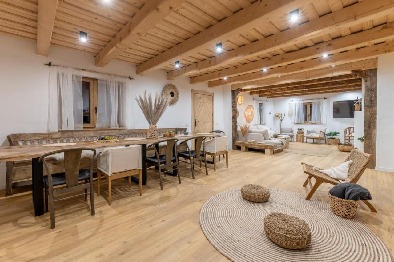 Poieni 39 Villa โปเยนิเลซี ภายนอก รูปภาพ